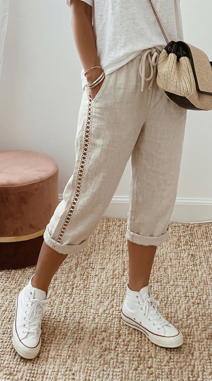 Women's capri-length summer pants with lace details