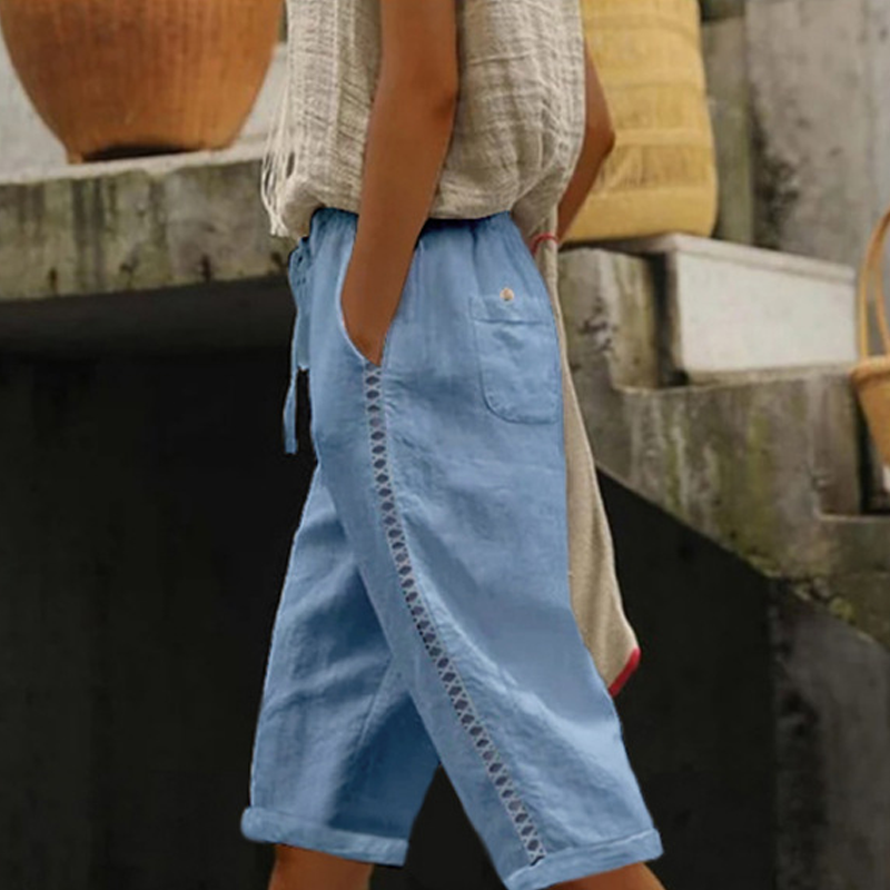 Women's capri-length summer pants with lace details